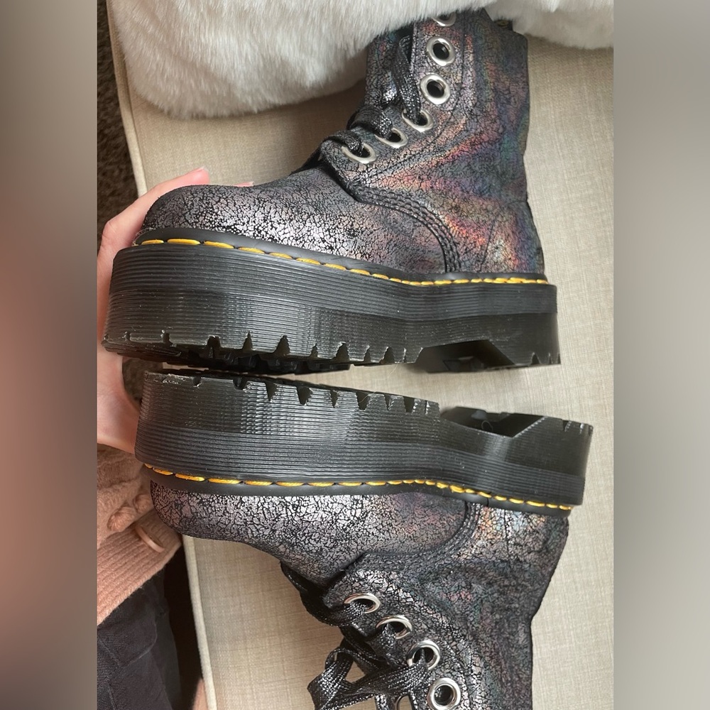 Dr. Martens Molly Platform Suede Speckled Irredescent Boot, Size 7 US L, 38 EU - Picture 9 of 14